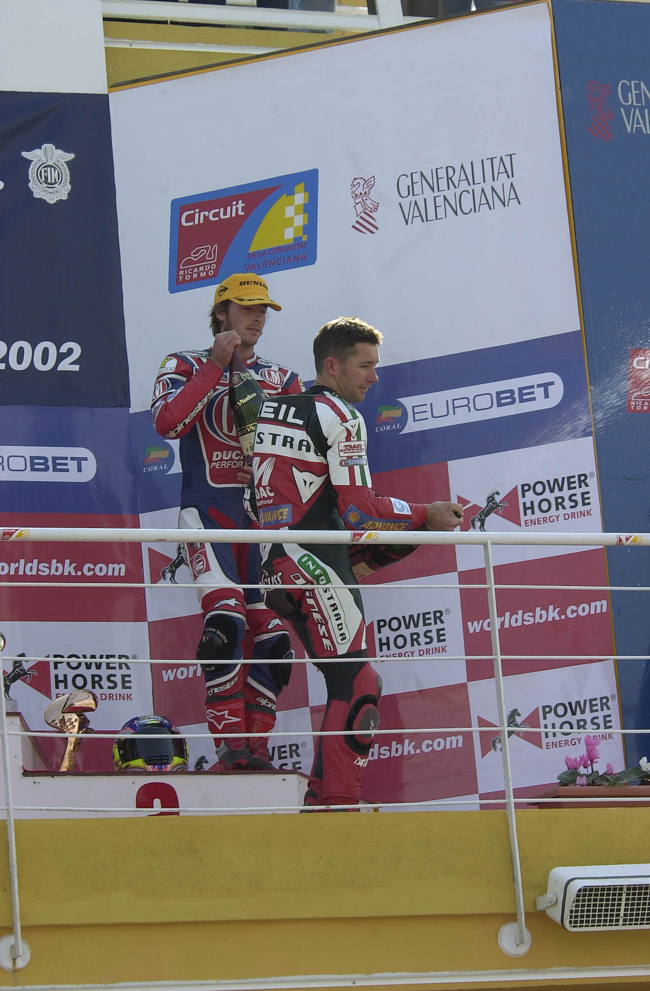 588 Bayliss Bostrom podium