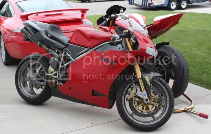 Ducati 996R bike 0000