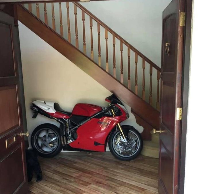 Ducati 996R bike 0000