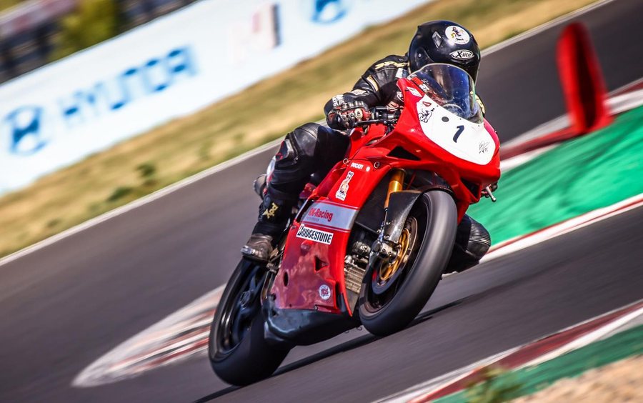Ducati 996R bike 0048