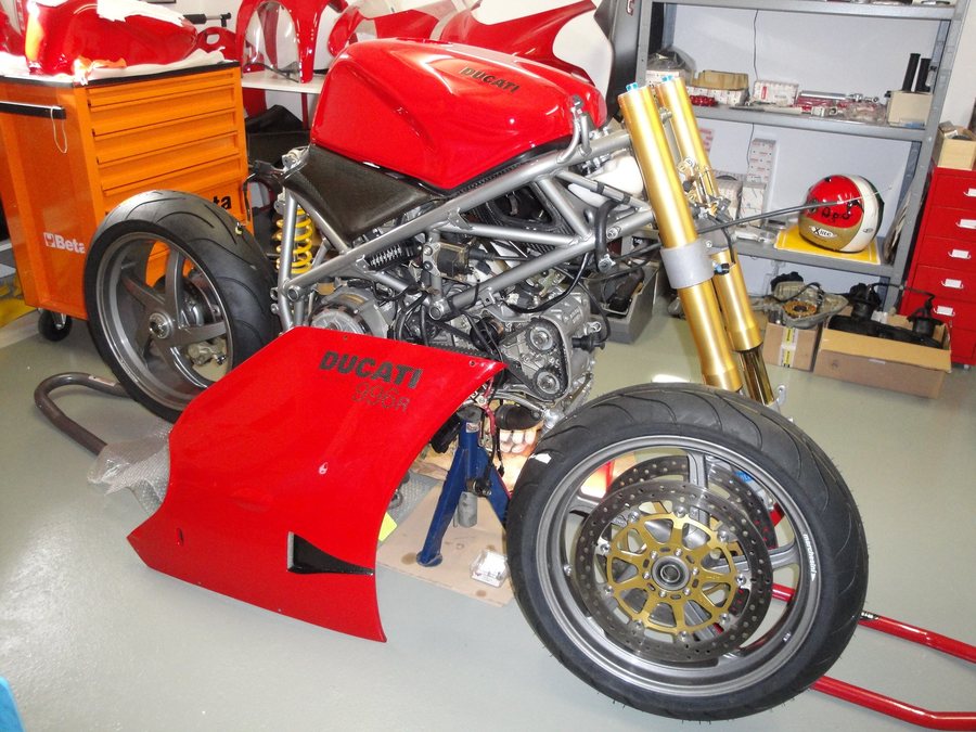 Ducati 996R bike 0064