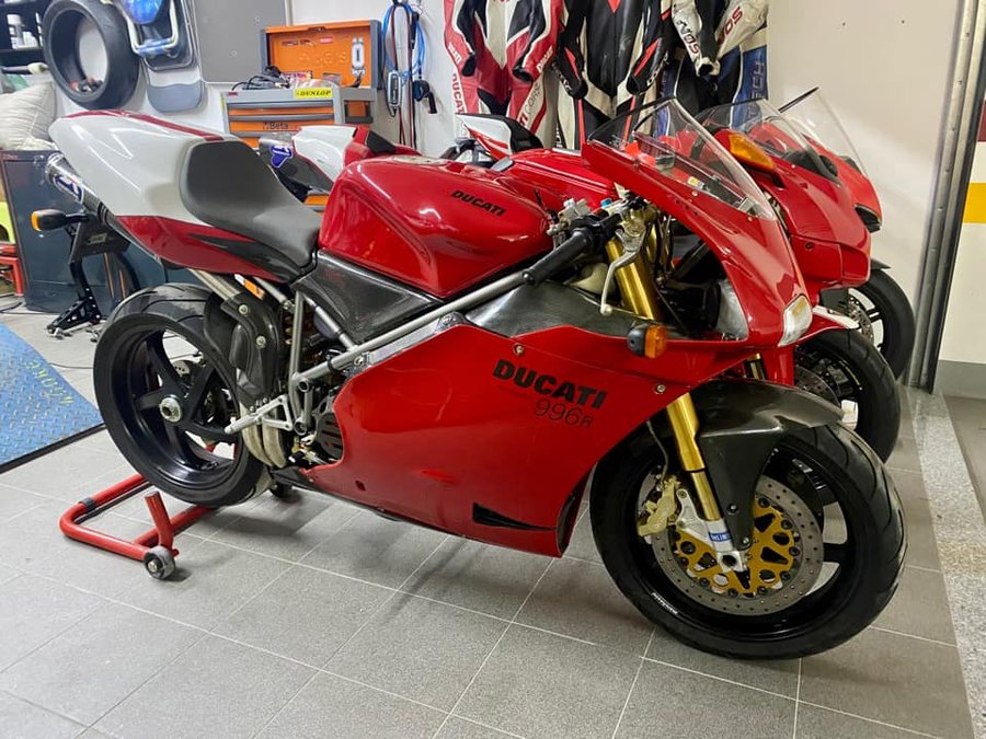 Ducati 996R bike 0095