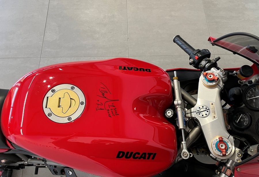 Ducati 996R bike 0103