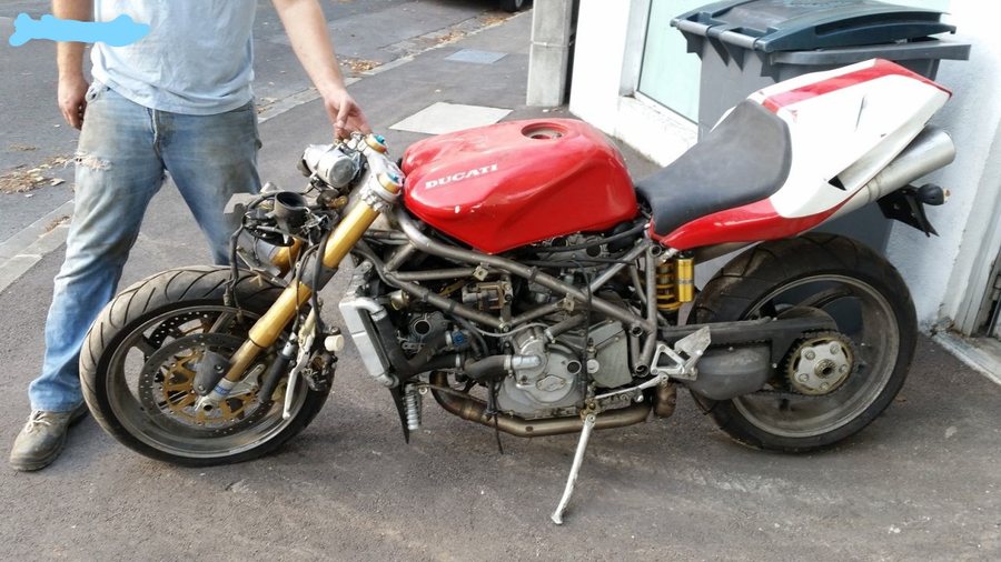 Ducati 996R bike 0121