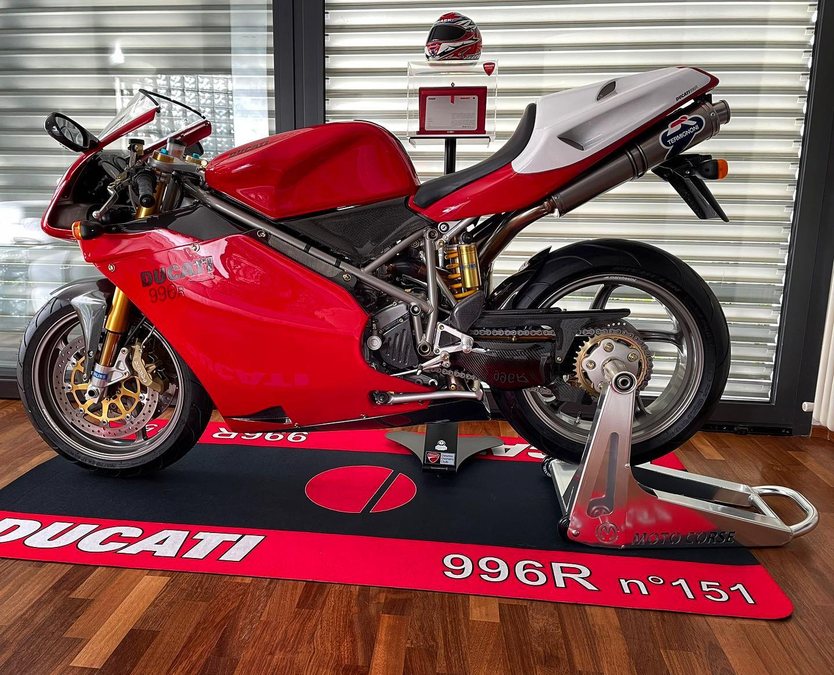 Ducati 996R bike 0151