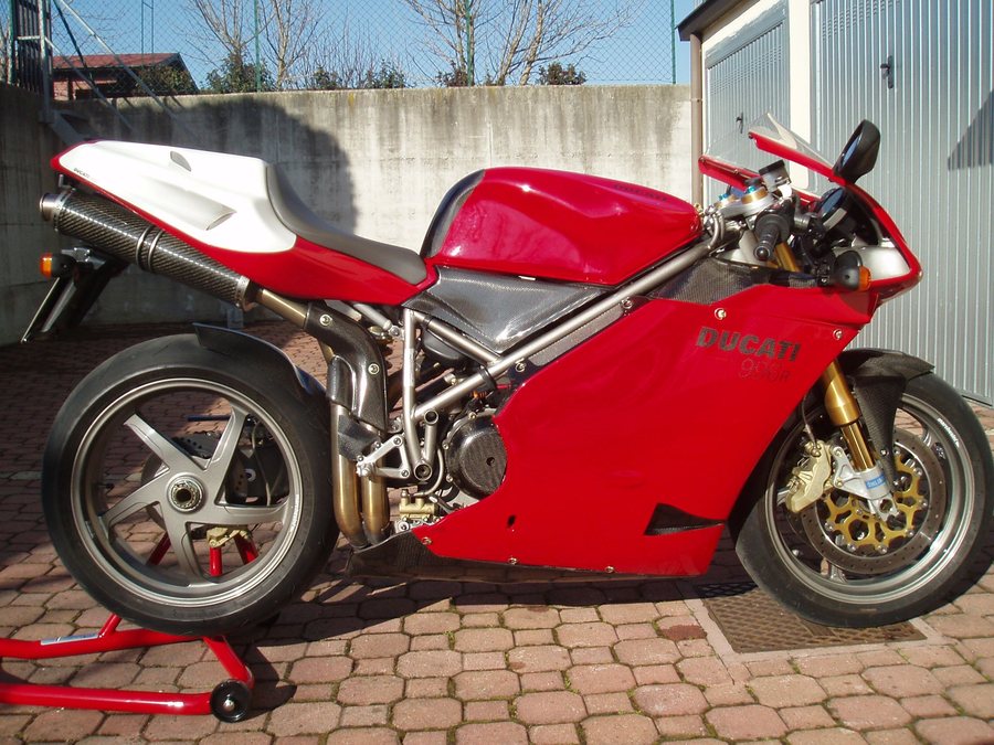 Ducati 996R bike 0155