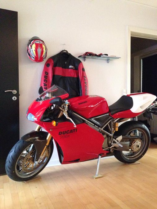 Ducati 996R bike 0249