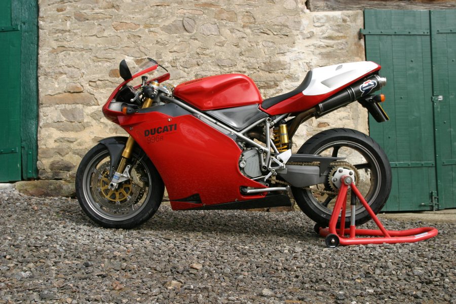 Ducati 996R bike 0261
