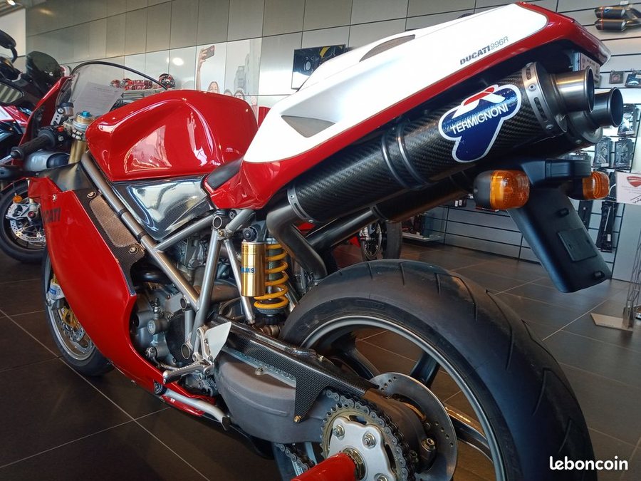 Ducati 996R bike 0292