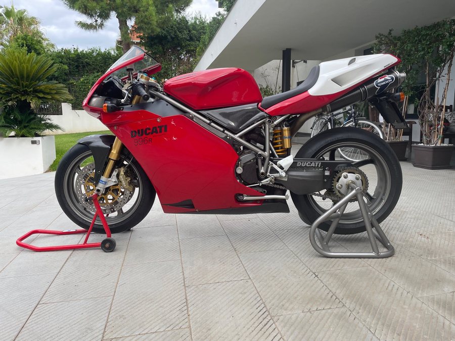 Ducati 996R bike 0293