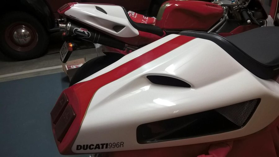 Ducati 996R bike 0333