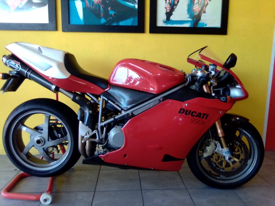 Ducati 996R bike 0382