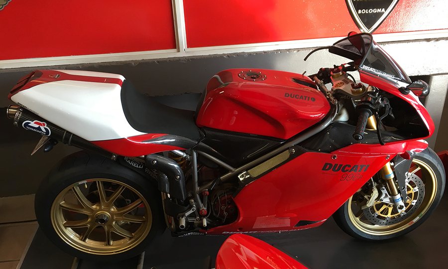 Ducati 996R bike 0388