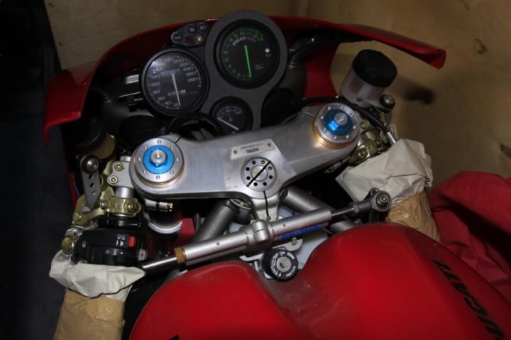 Ducati 996R bike 0390